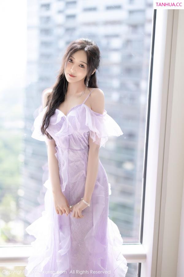 王馨瑶  [XiuRen]高清写真图 2022.04.29 No.4949 王馨瑶yanni第8张图片